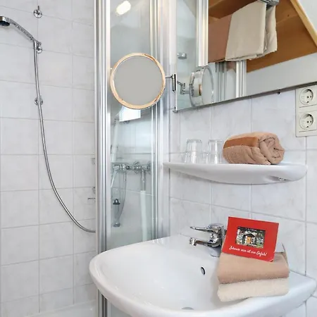 Bauerncafe Sprengel 아파트 *